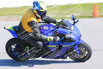 media/Jan-20-2023-Fastrack Riders (Fri) [[f2ad32aba3]]/Level 1/session 3 turn 9/